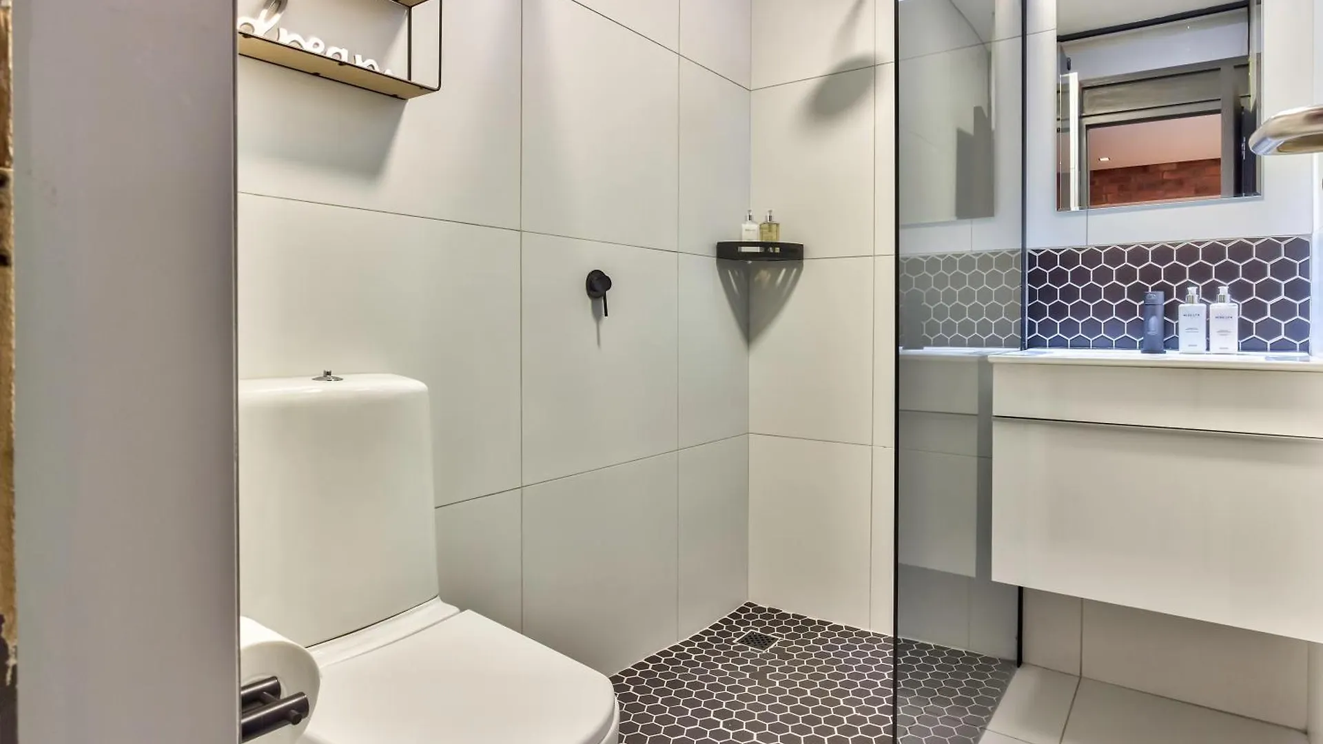 Spacious De Waterkant Gem Cape Town