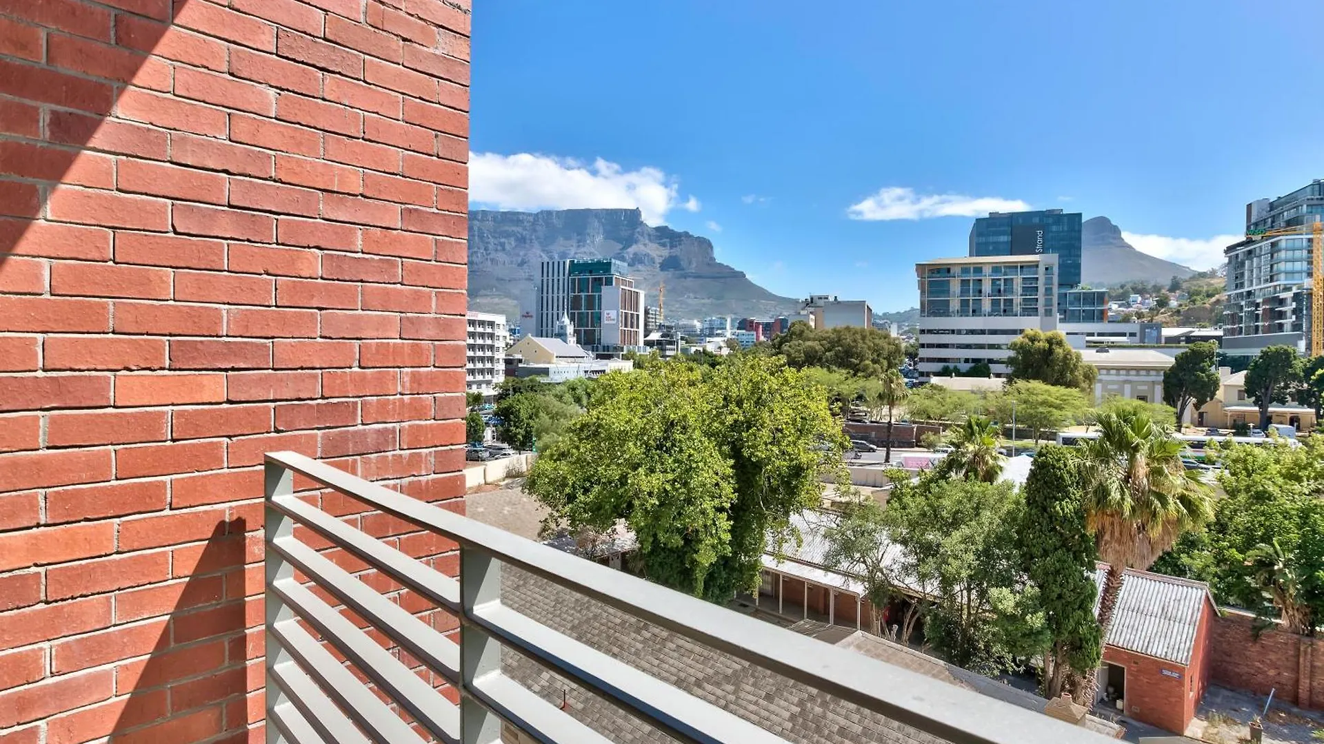 Spacious De Waterkant Gem Cape Town